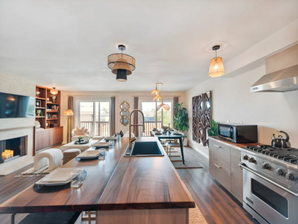 Luxury Coastal Retreat in La Jolla - Designer Furnishing & Private